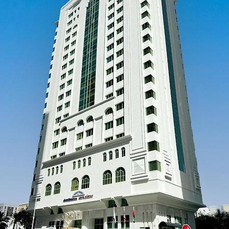 Howard Johnson By Wyndham Abu Dhabi Downtown Eksteriør billede
