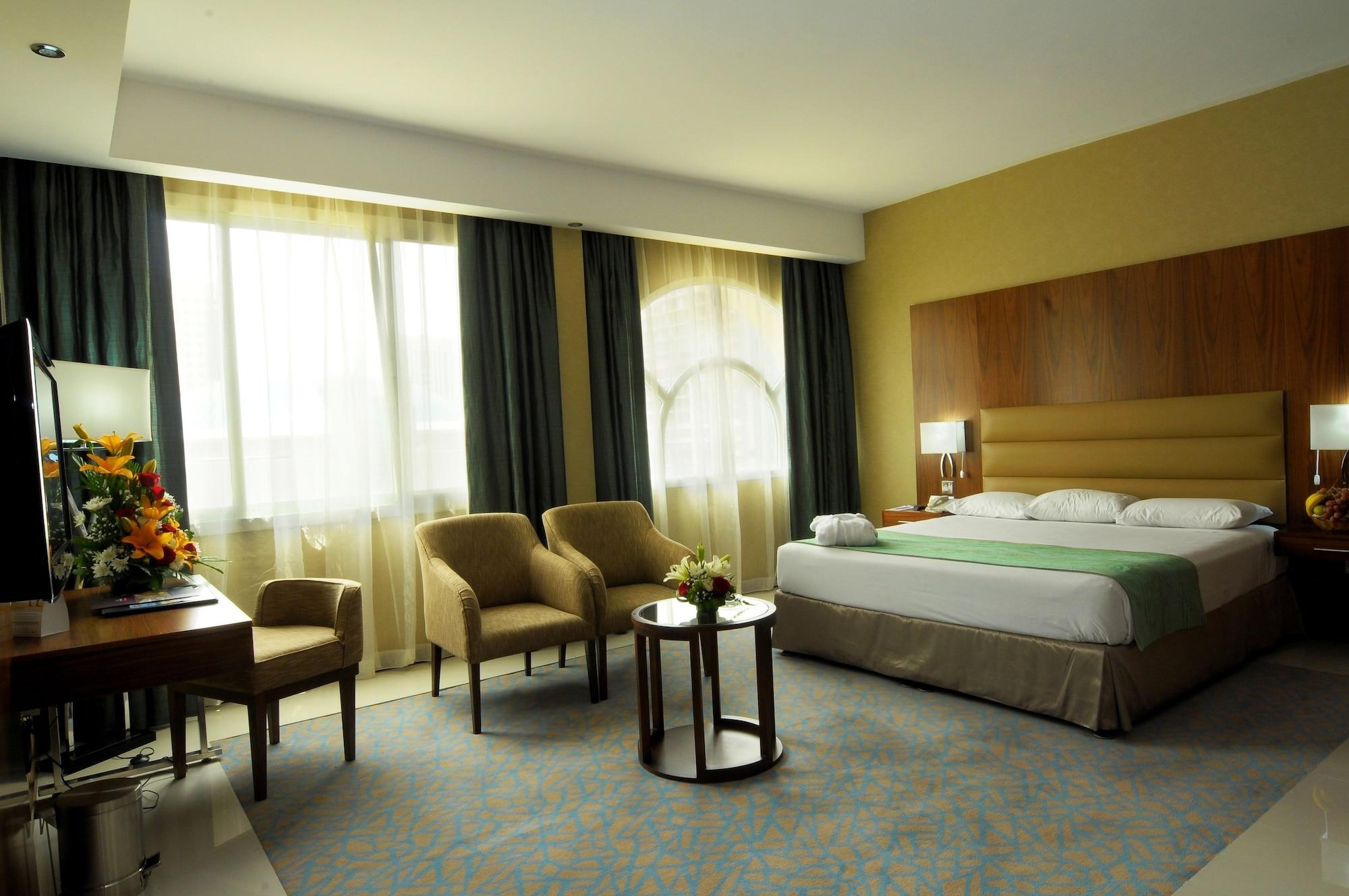 Howard Johnson By Wyndham Abu Dhabi Downtown Eksteriør billede
