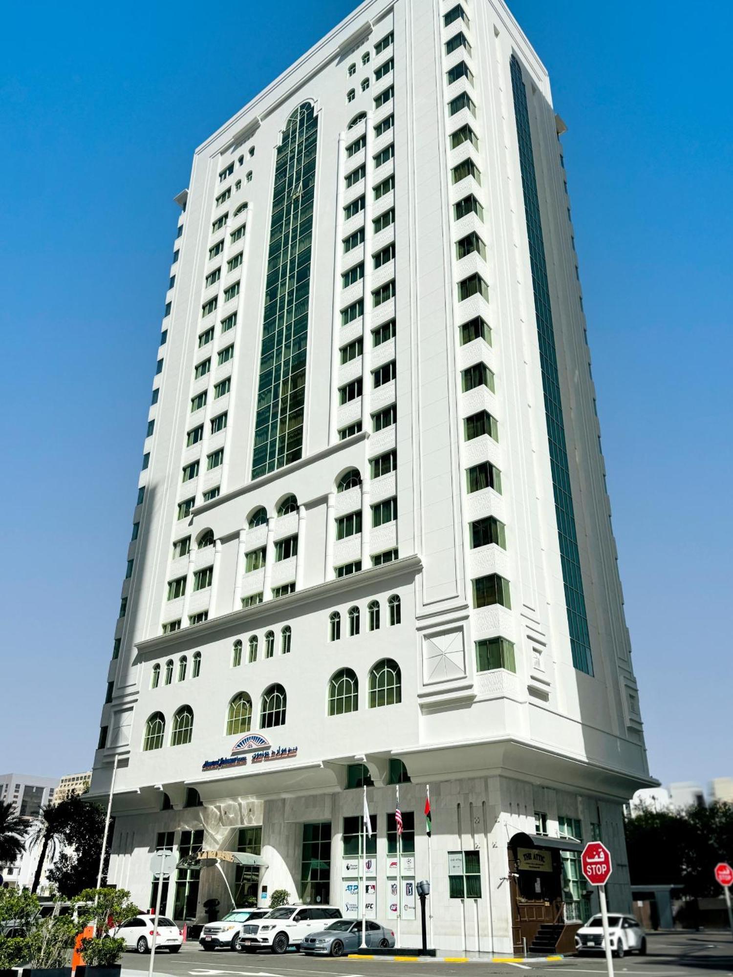 Howard Johnson By Wyndham Abu Dhabi Downtown Eksteriør billede